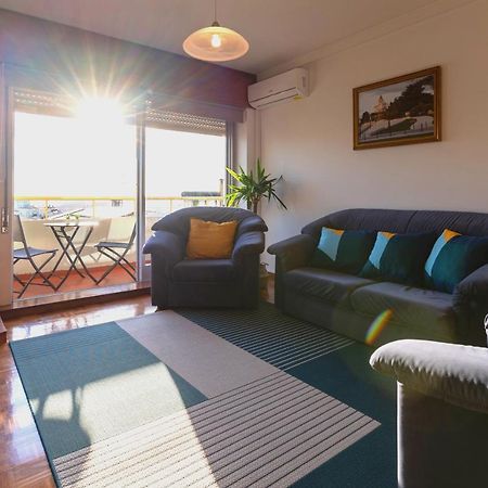 Cozy 3 Room Apartment In Penafiel Centre 외부 사진